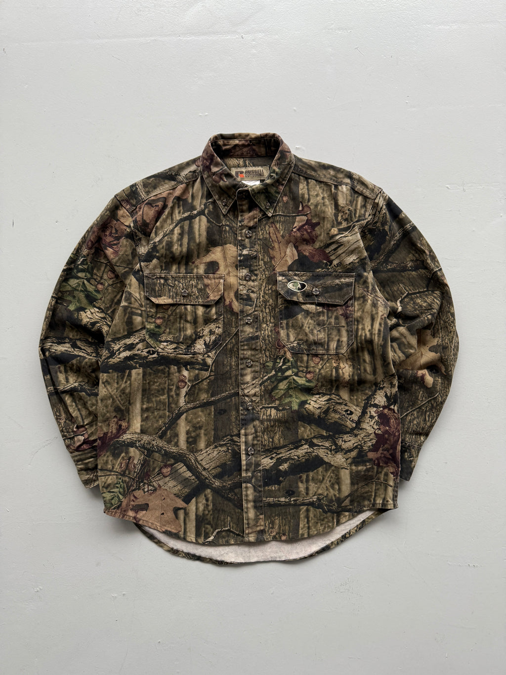 Green Real Tree Camo Russell Outdoors 90's Vintage Long Sleeve Shirt - Medium