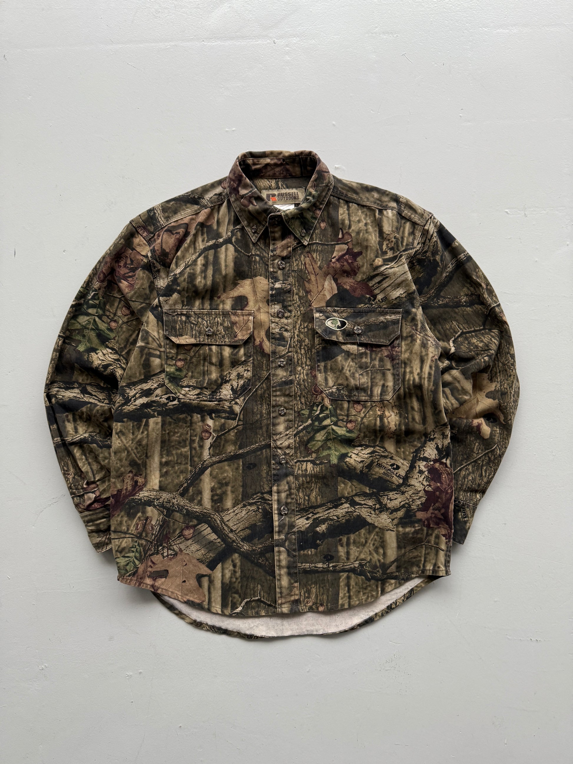 Green Real Tree Camo Russell Outdoors 90's Vintage Long Sleeve Shirt - Medium