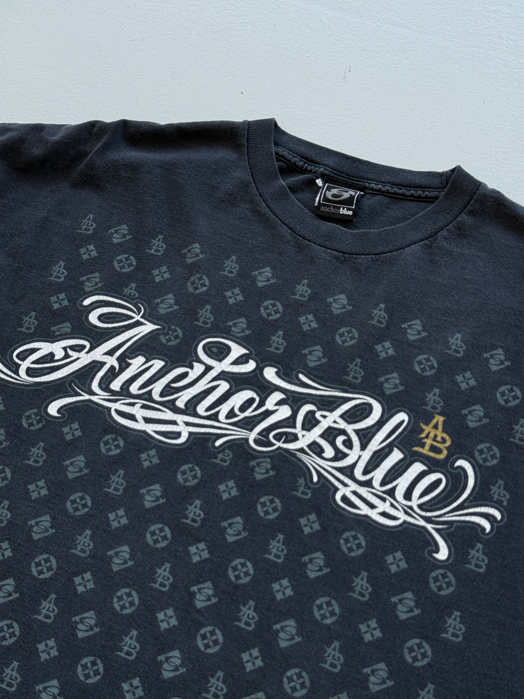 Black Anchor Blue 00's Vintage Y2K Graphic T-Shirt - XL