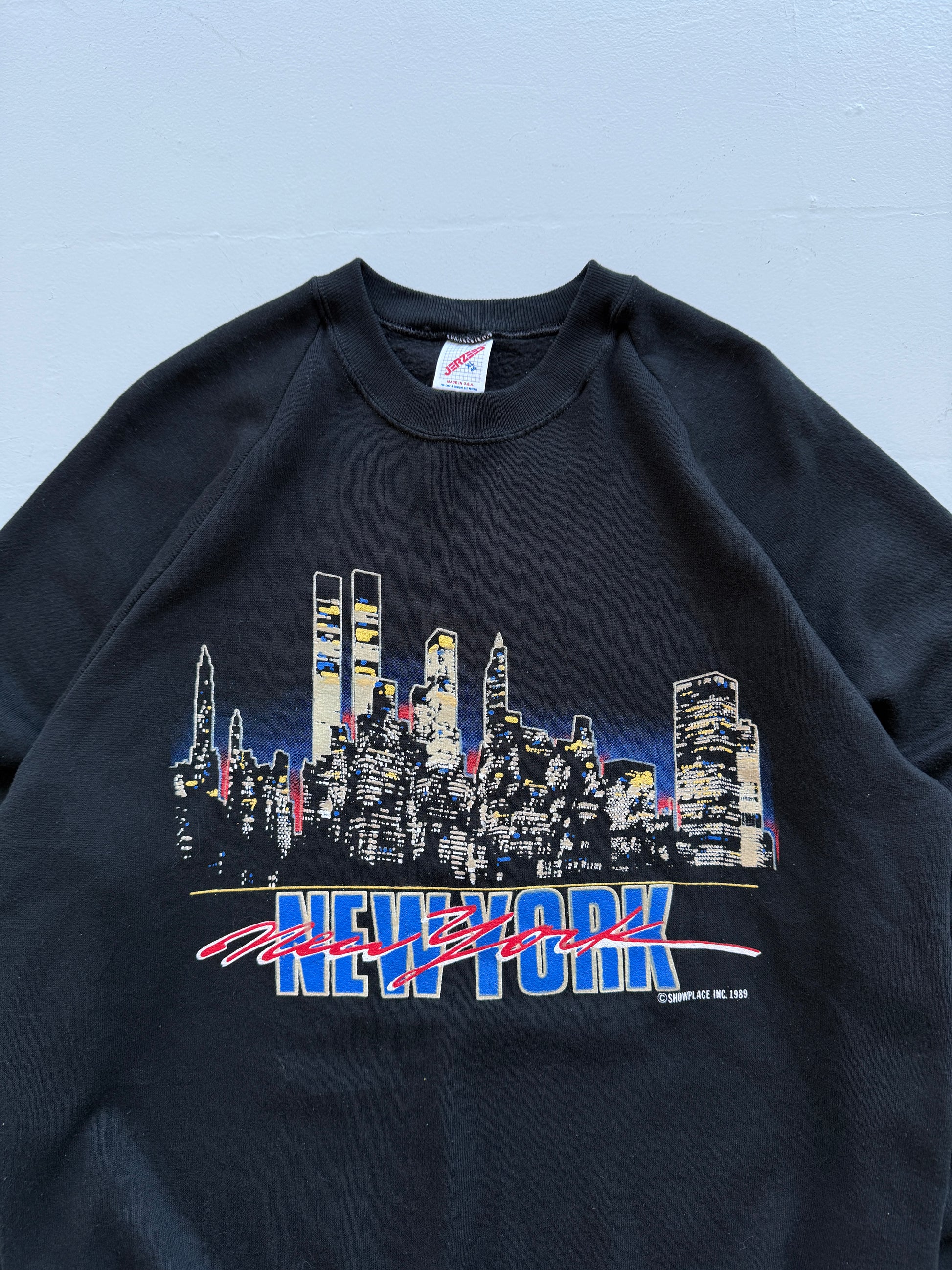 Black New York 90's Vintage Graphic Tourist Sweatshirt Jumper - Medium
