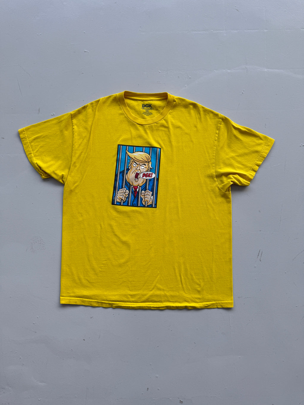 Yellow DGK Skateboards 00's Vintage Donald Trump Cartoon Graphic T-Shirt - XL