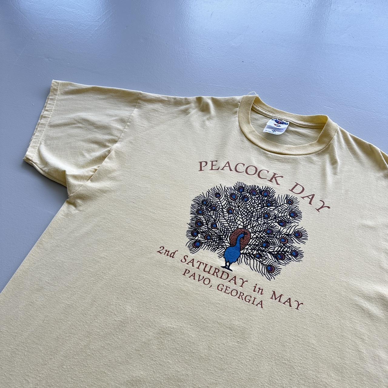 Pale Yellow Peacock Day Vintage 00’s T-shirt - 2XL