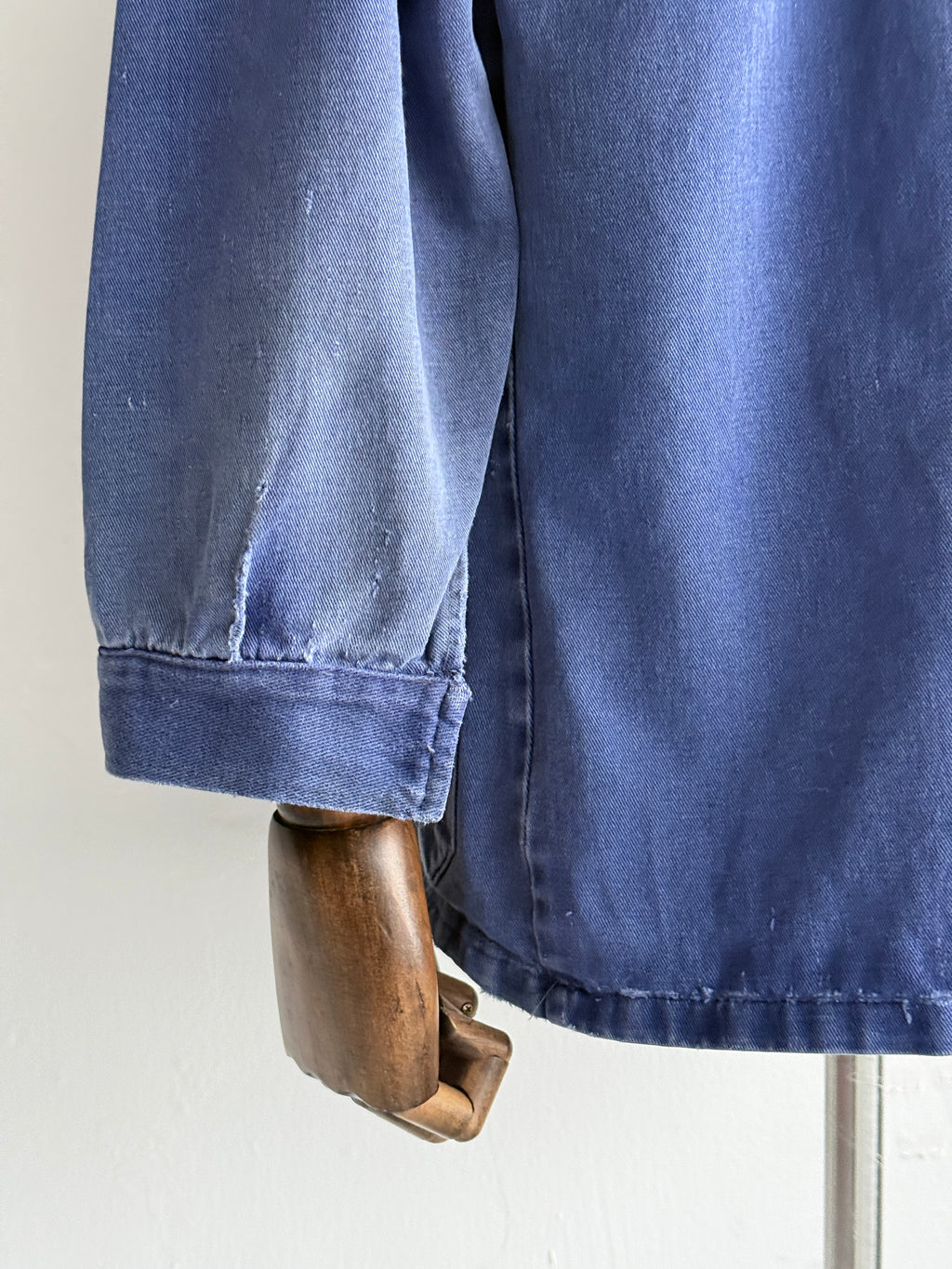 Thrashed Blue French 80's Vintage Workwear Chore Jacket CH562 - Medium