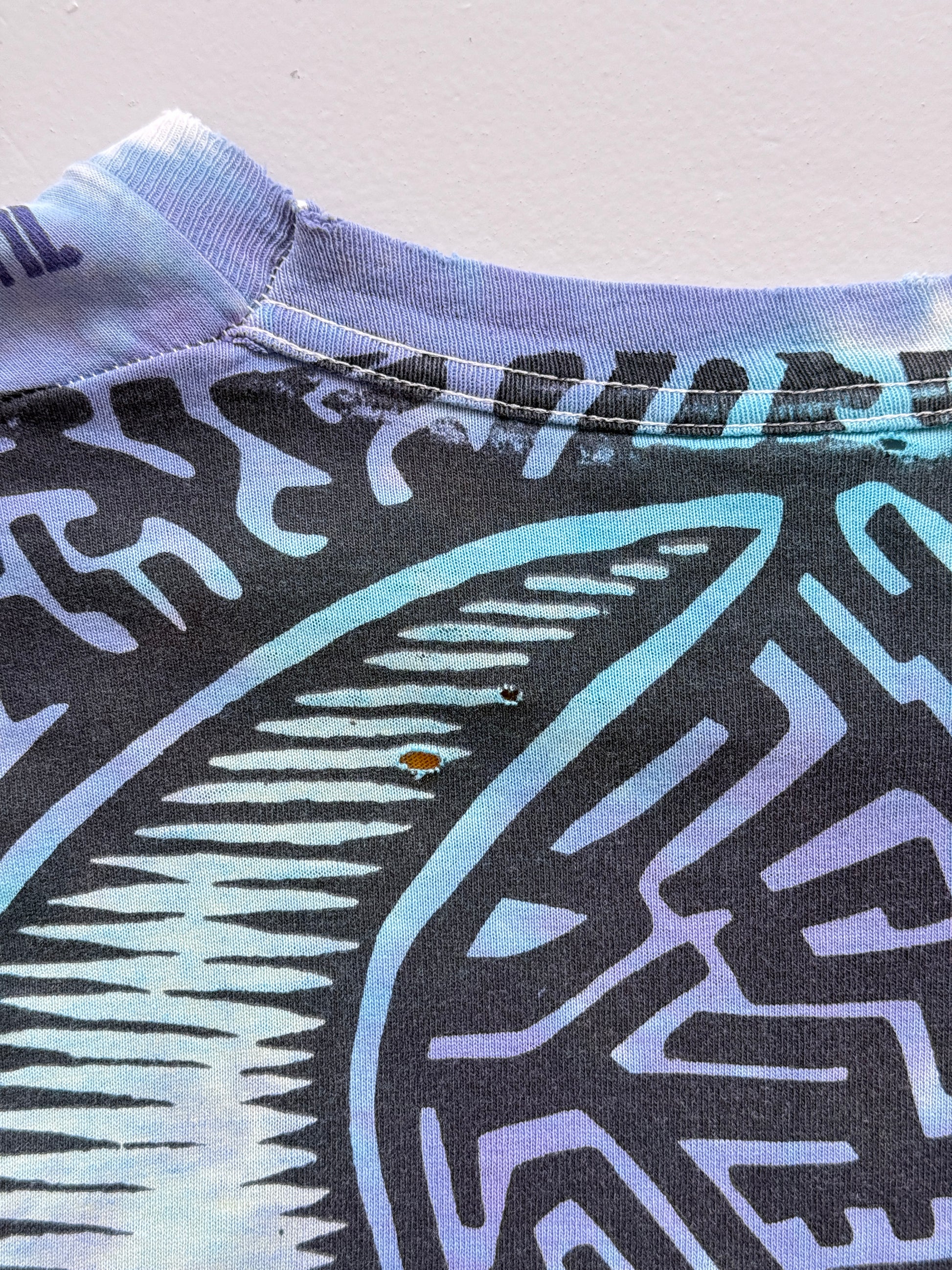 Liquid Blue Sun and Moon 90s Vintage Single Stitch All Over Graphic T-Shirt - XL