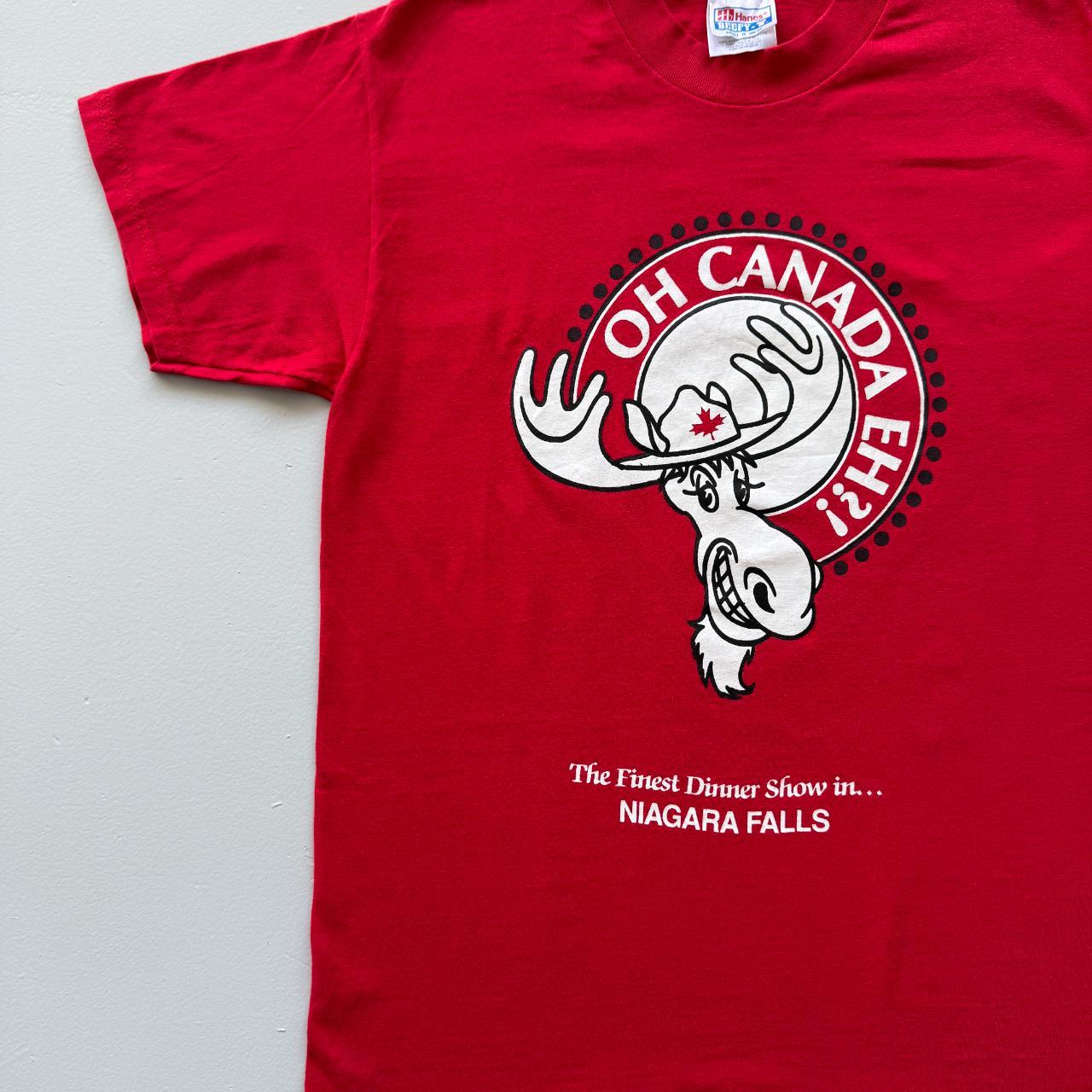Red Canada Moose Tourist Vintage 90s T-shirt - Medium