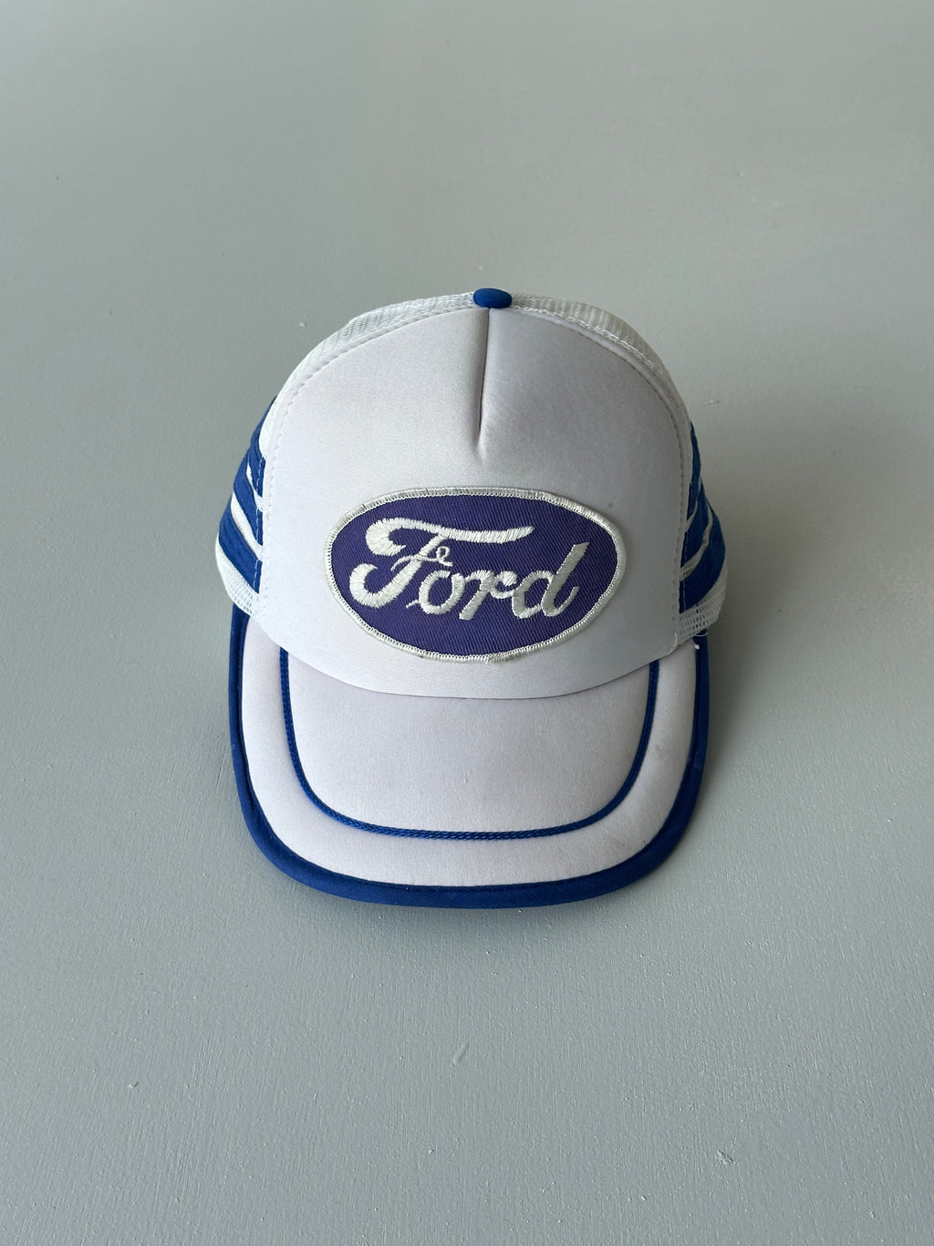 White / Blue Ford 80's Vintage Mesh SnapBack Trucker Cap