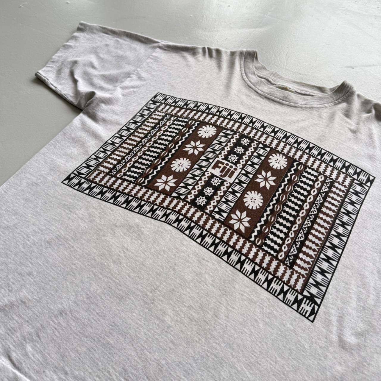 Grey Fiji 90s Vintage Graphic Tourist T-Shirt - XL
