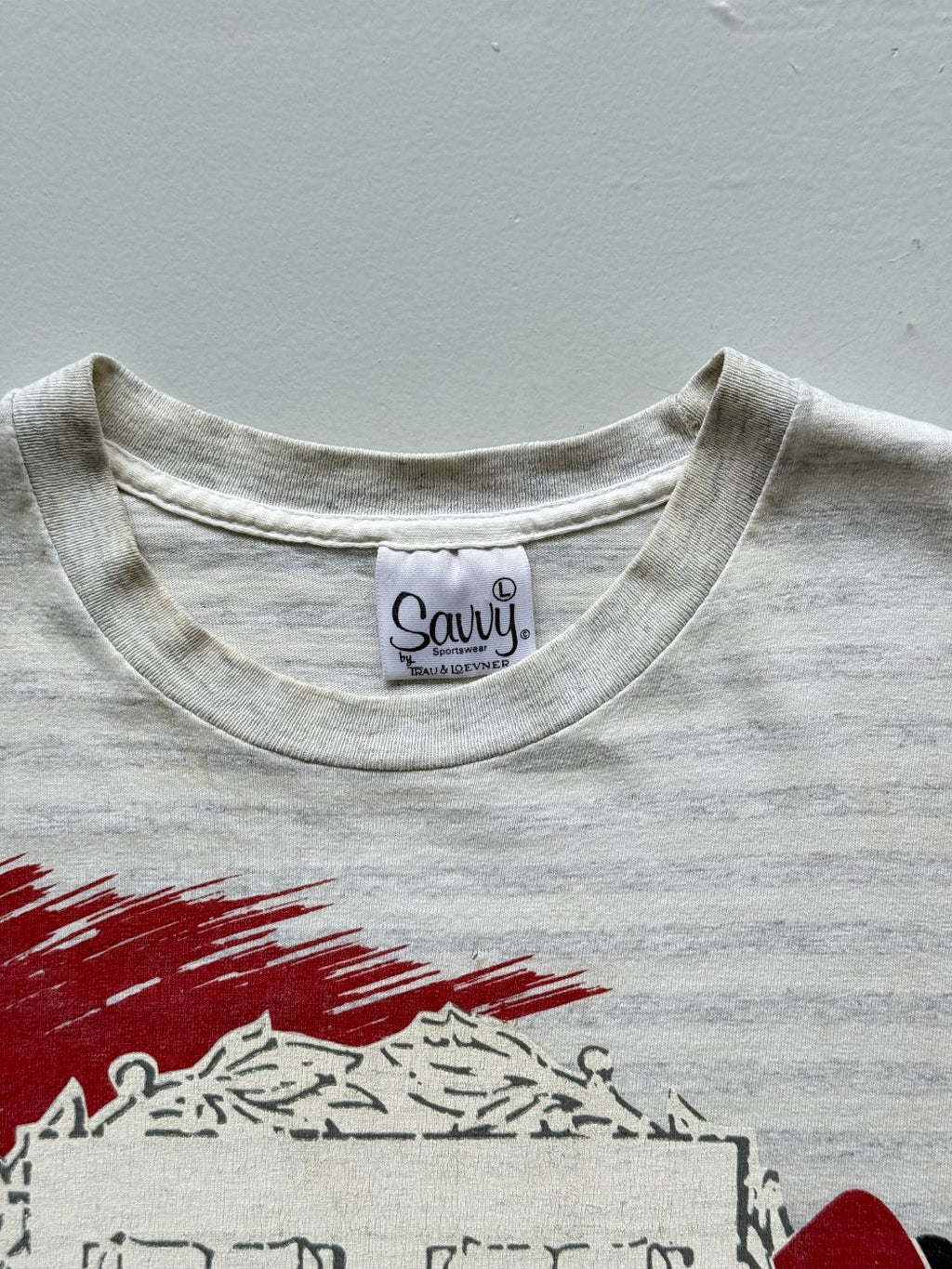 Savvy Sportswear Harvard University Graphic 90s Vintage Single Stitch T-Shirt -