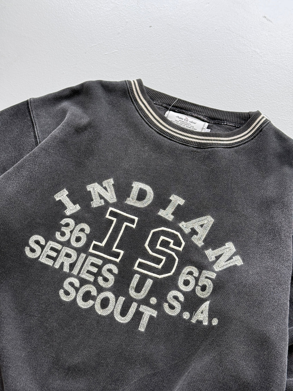 Indian Scout Motorcycles Made in USA 90's Vintage Sweatshirt - Small