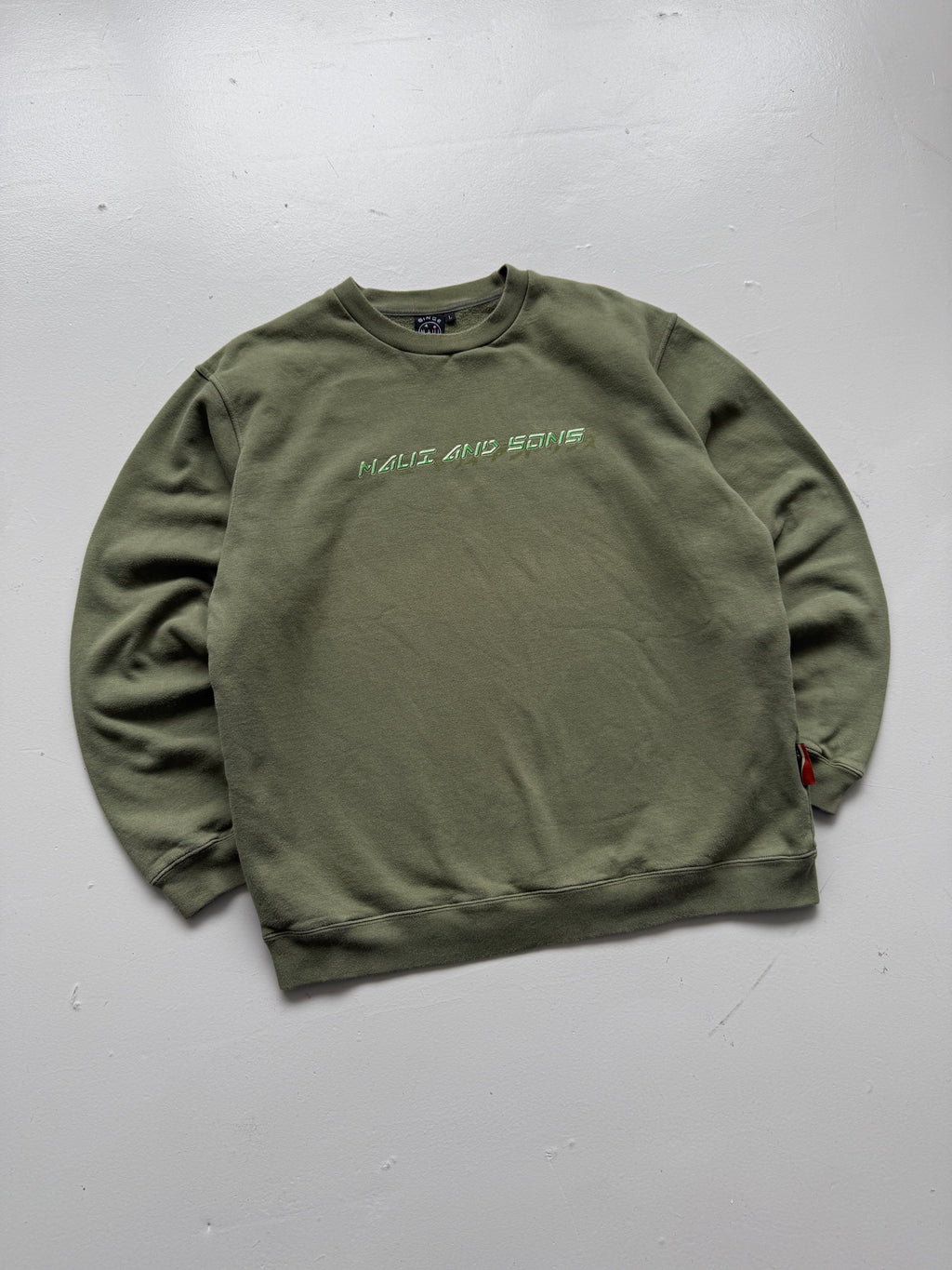 Maui and Sons Shark Racer Graphic 90's Vintage Sweatshirt - Large