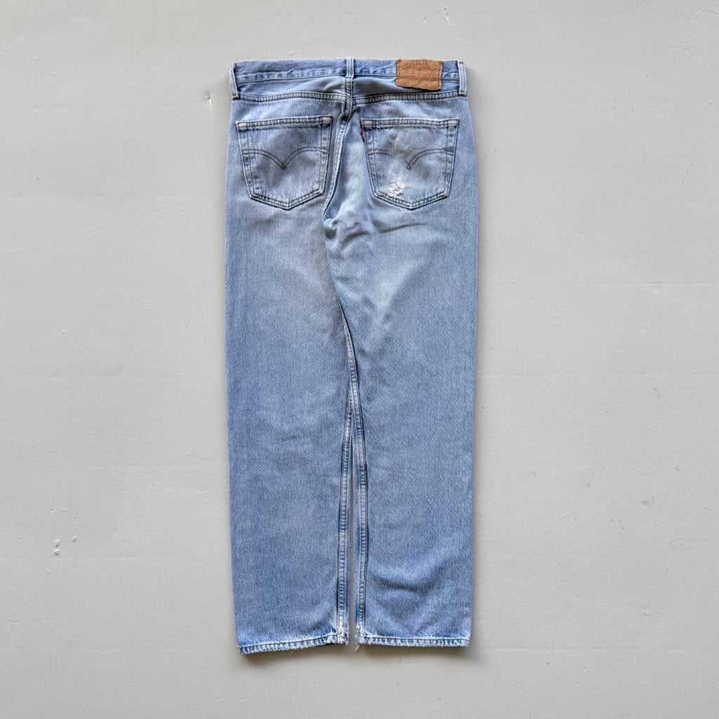 Light Blue Levi's 501 Denim Straight Leg 90's Vintage Jeans - 31” x 28”