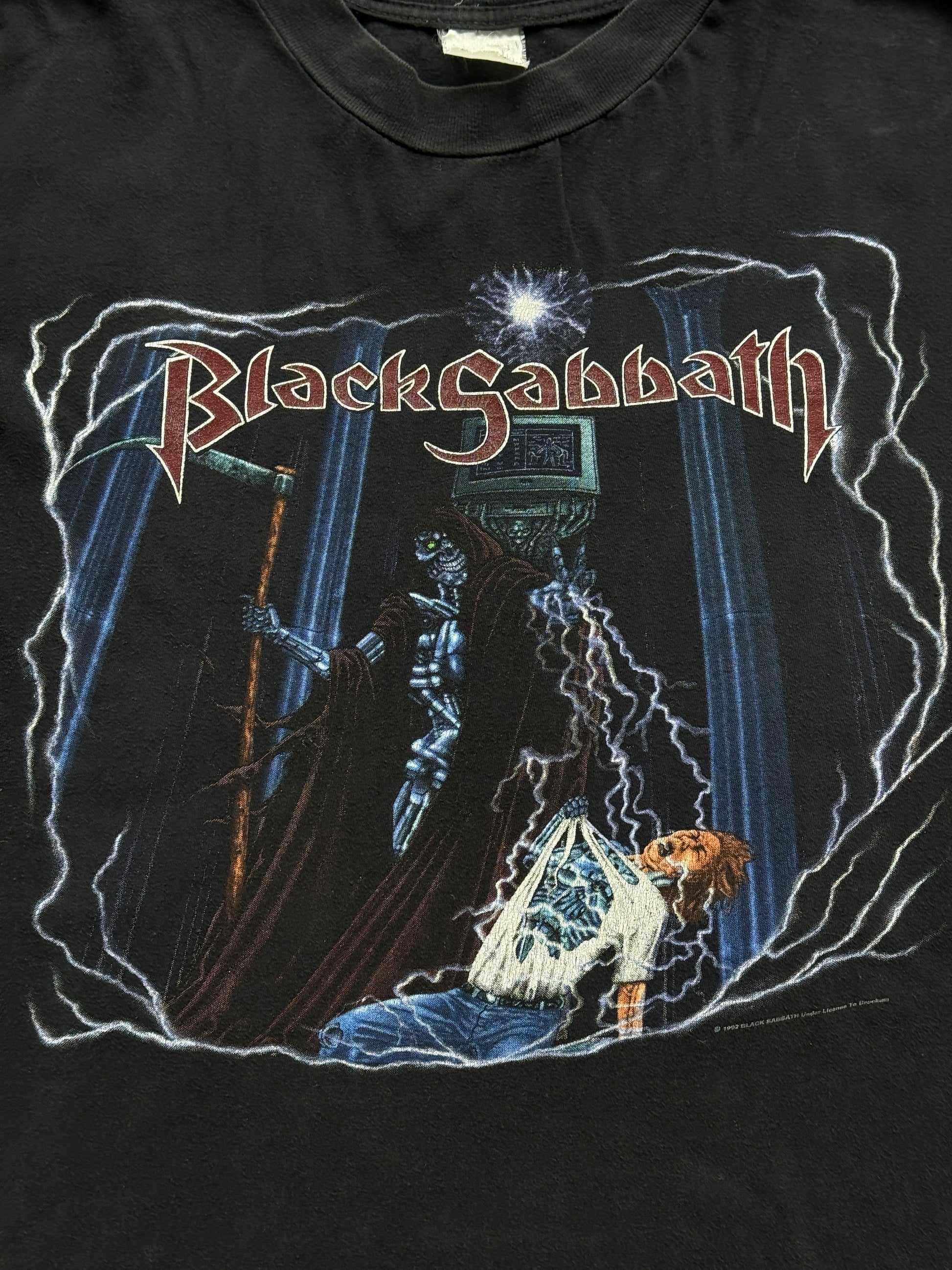Black Sabbath 90's Vintage European Tour Graphic Band T-Shirt - Cropped XL