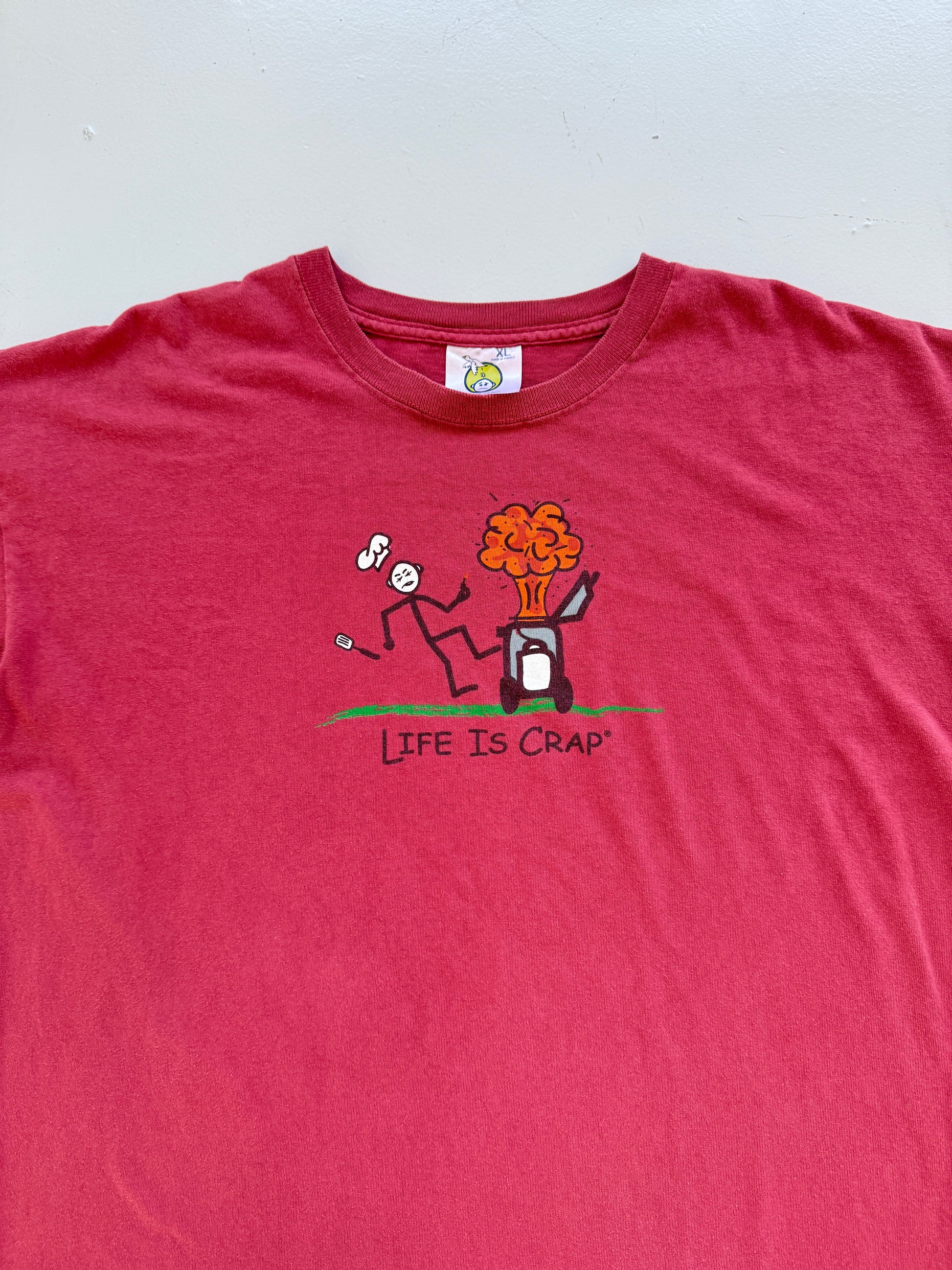 Red Life is Crap 00's Vintage Funny Slogan Graphic T-Shirt - XL