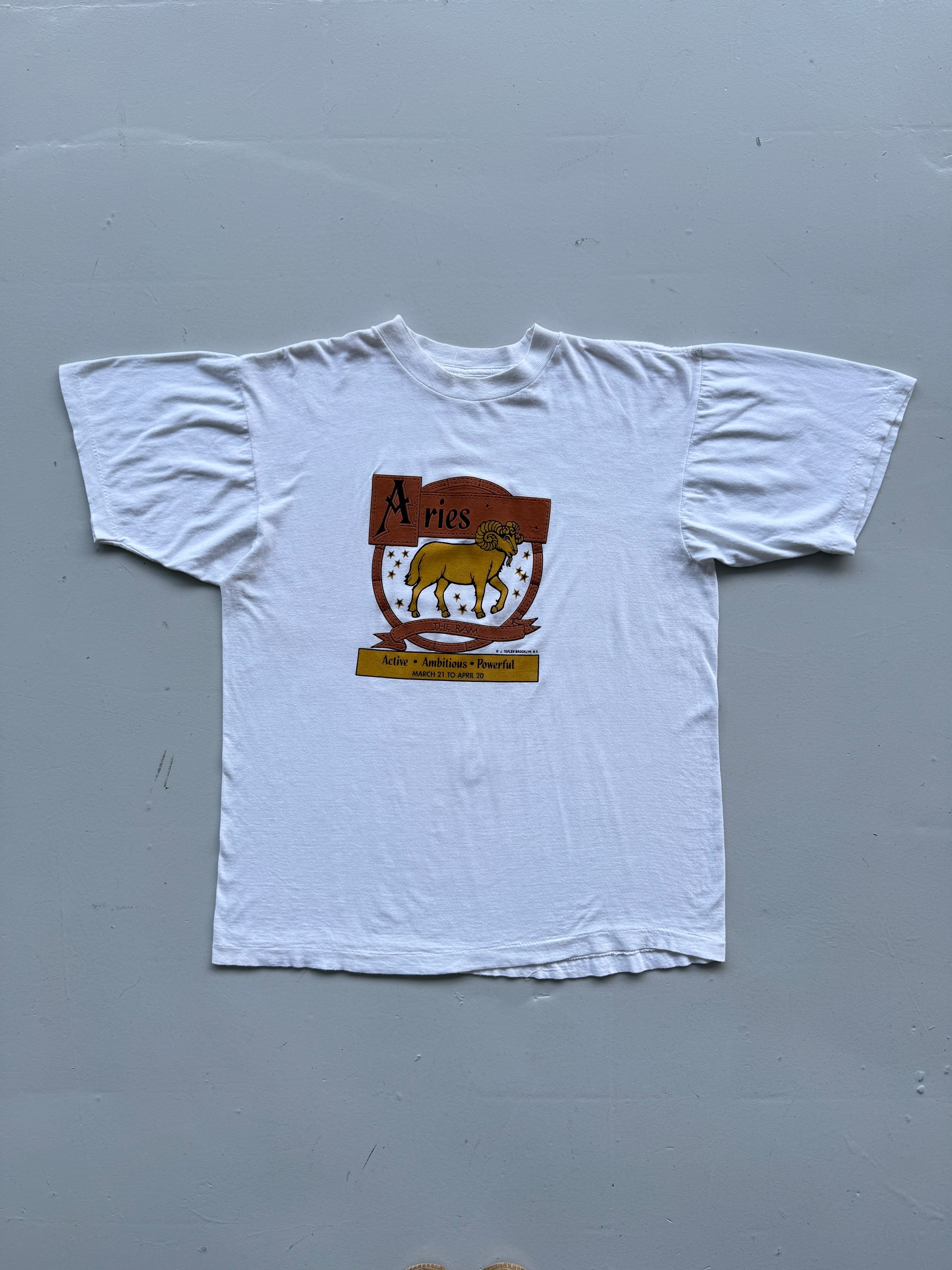 White Aries 90's Vintage Graphic Single Stitch T-Shirt - Large