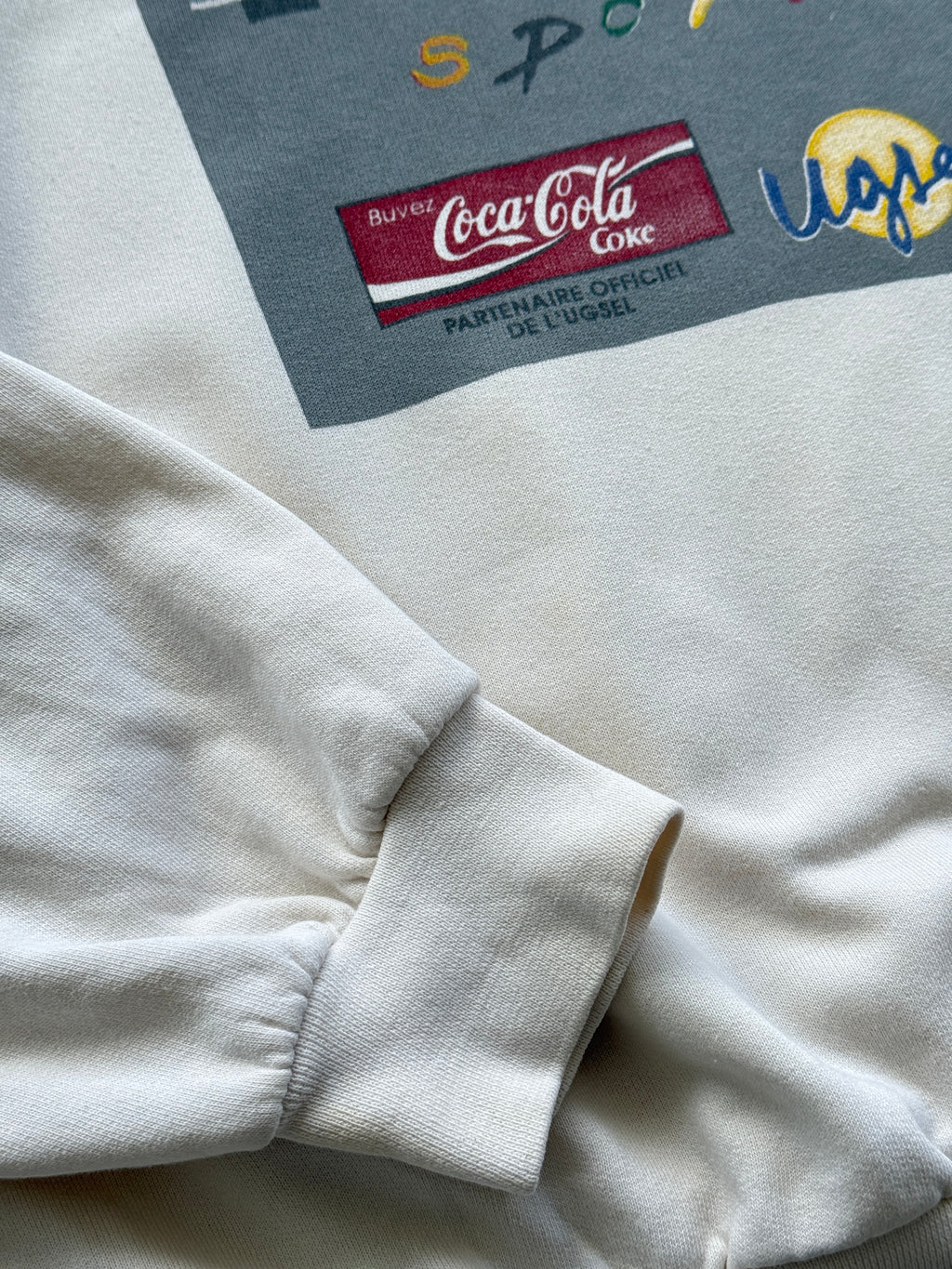 White Coca Cola 90's Vintage Graphic Running Sweatshirt Jumper - Medium
