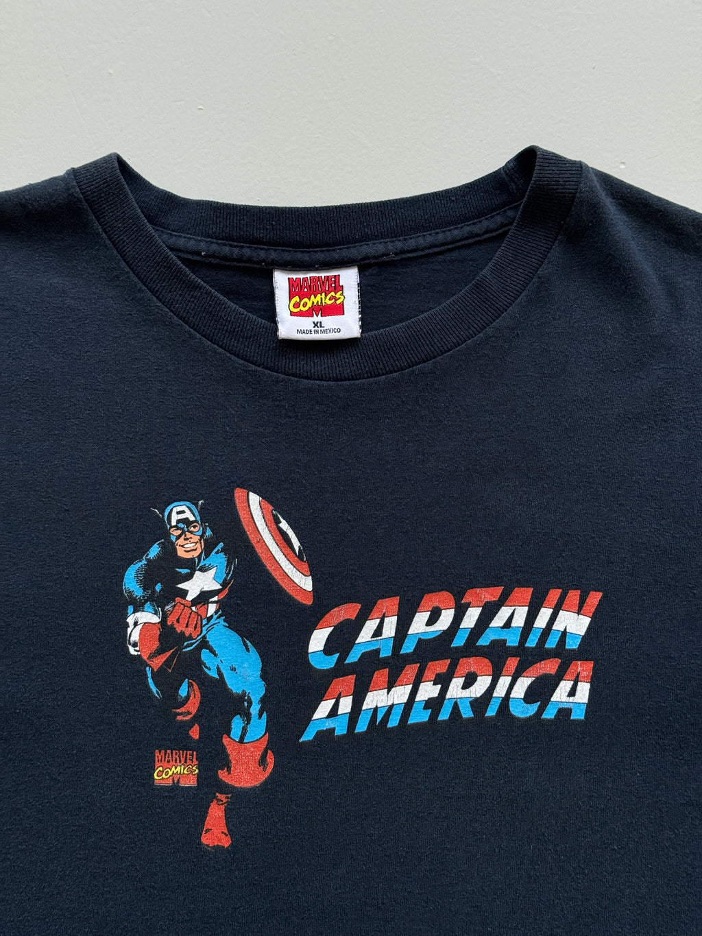 Navy Blue Captain America 00's Vintage Marvel Comics Graphic T-Shirt - XL