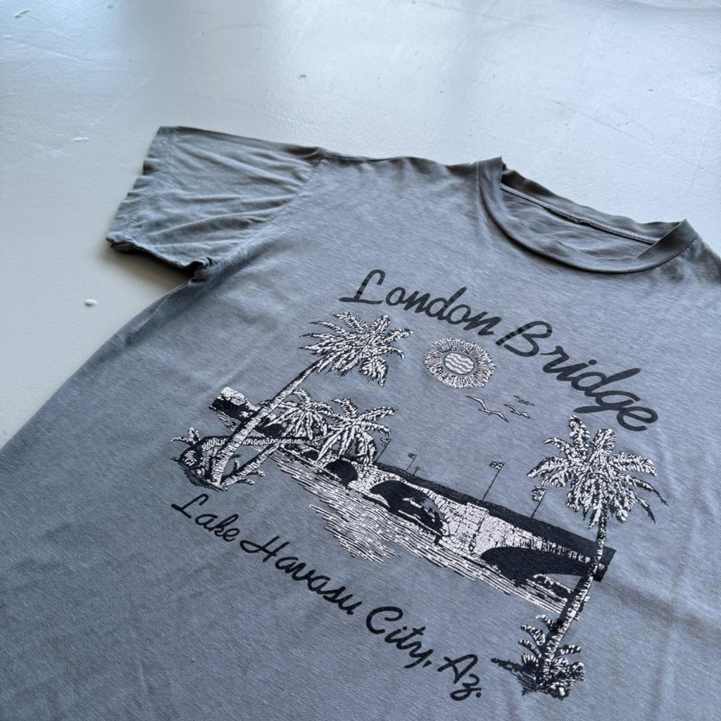 Blue Grey Overdyed London Bridge 90's Tourist Vintage T-shirt - Large