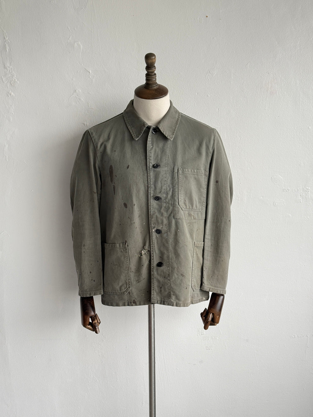 Thrashed Olive Green French 1950s/60s Vintage Chore Jacket CH560 - Small