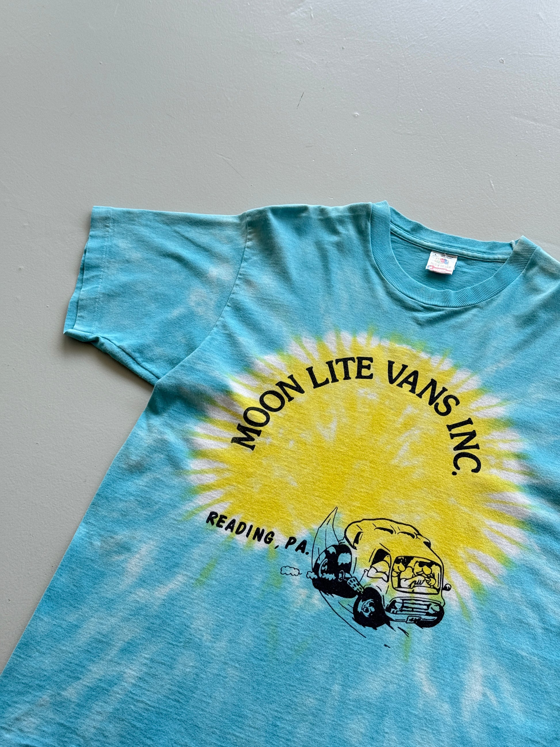 Blue Tie-Dye 90's Vintage Tourist Graphic Single Stitch T-Shirt - Medium