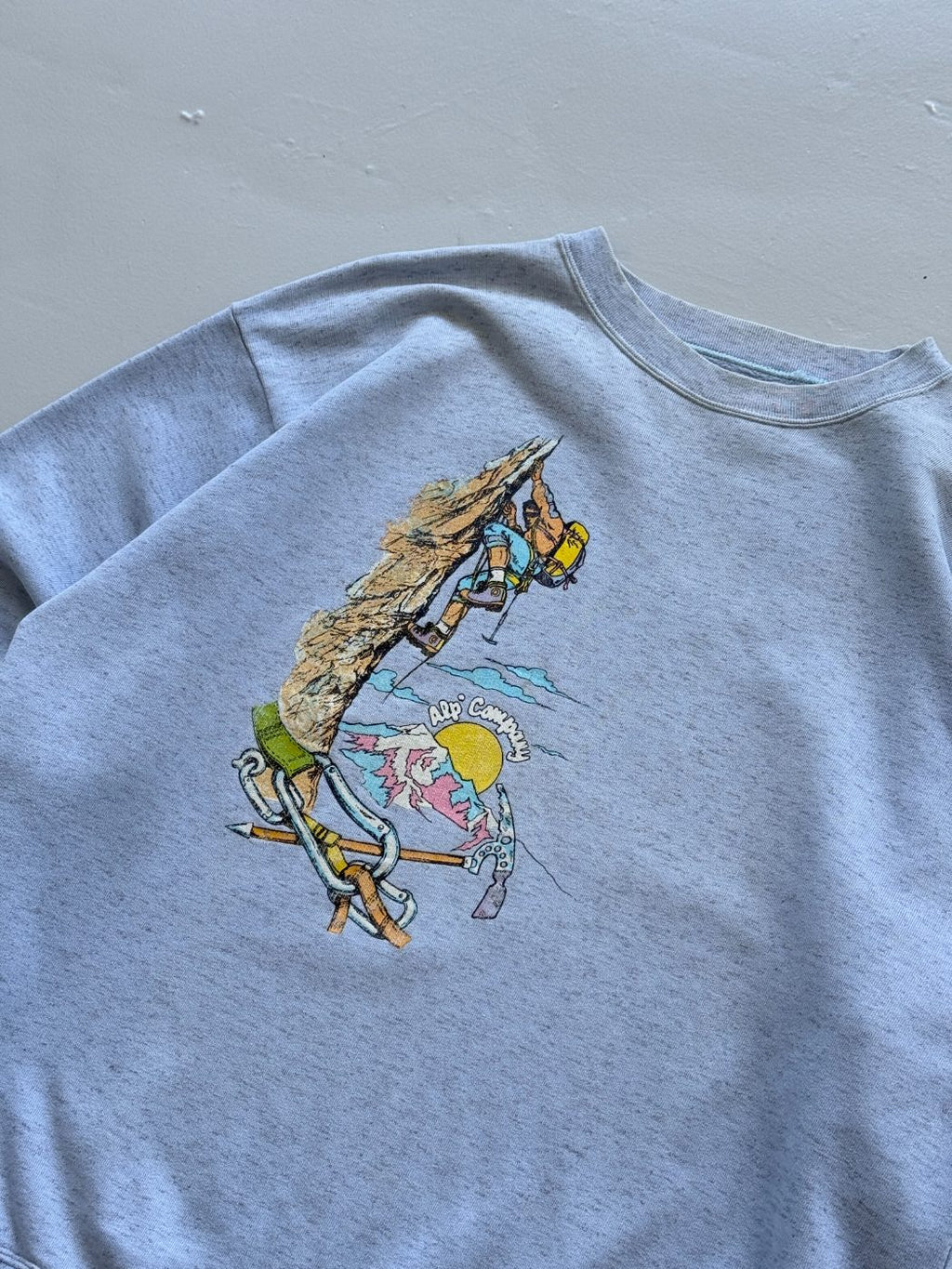 Alp Company Rock Climbing Graphic Vintage Sweatshirt - Large