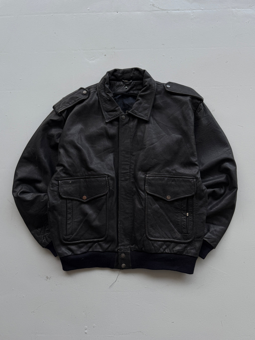 Black A2 Leather Vintage Aviation 90s Bomber Jacket - XL