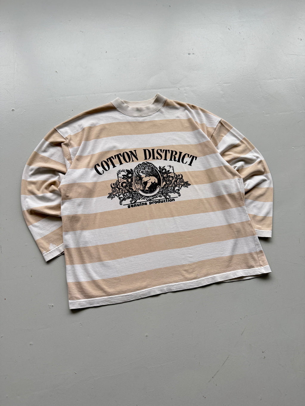 Cotton District Striped 90's Vintage Long Sleeve Sweatshirt - Medium