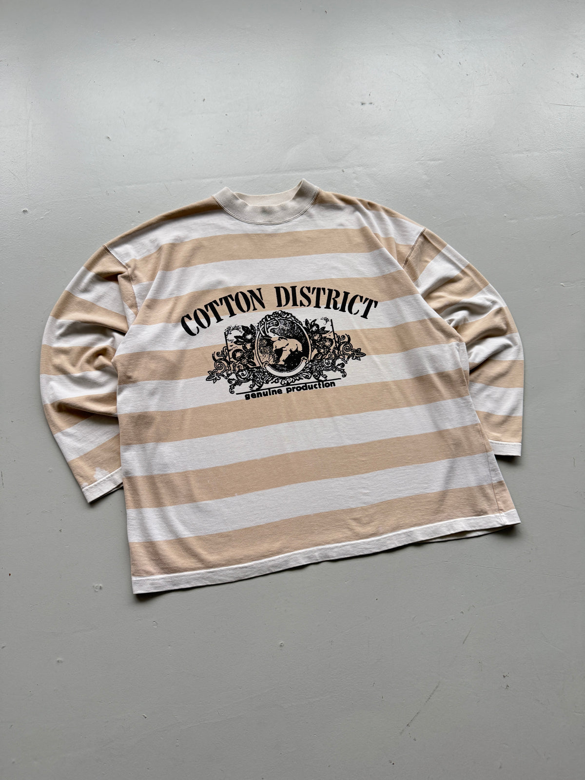 Cotton District Striped 90's Vintage Long Sleeve Sweatshirt - Medium