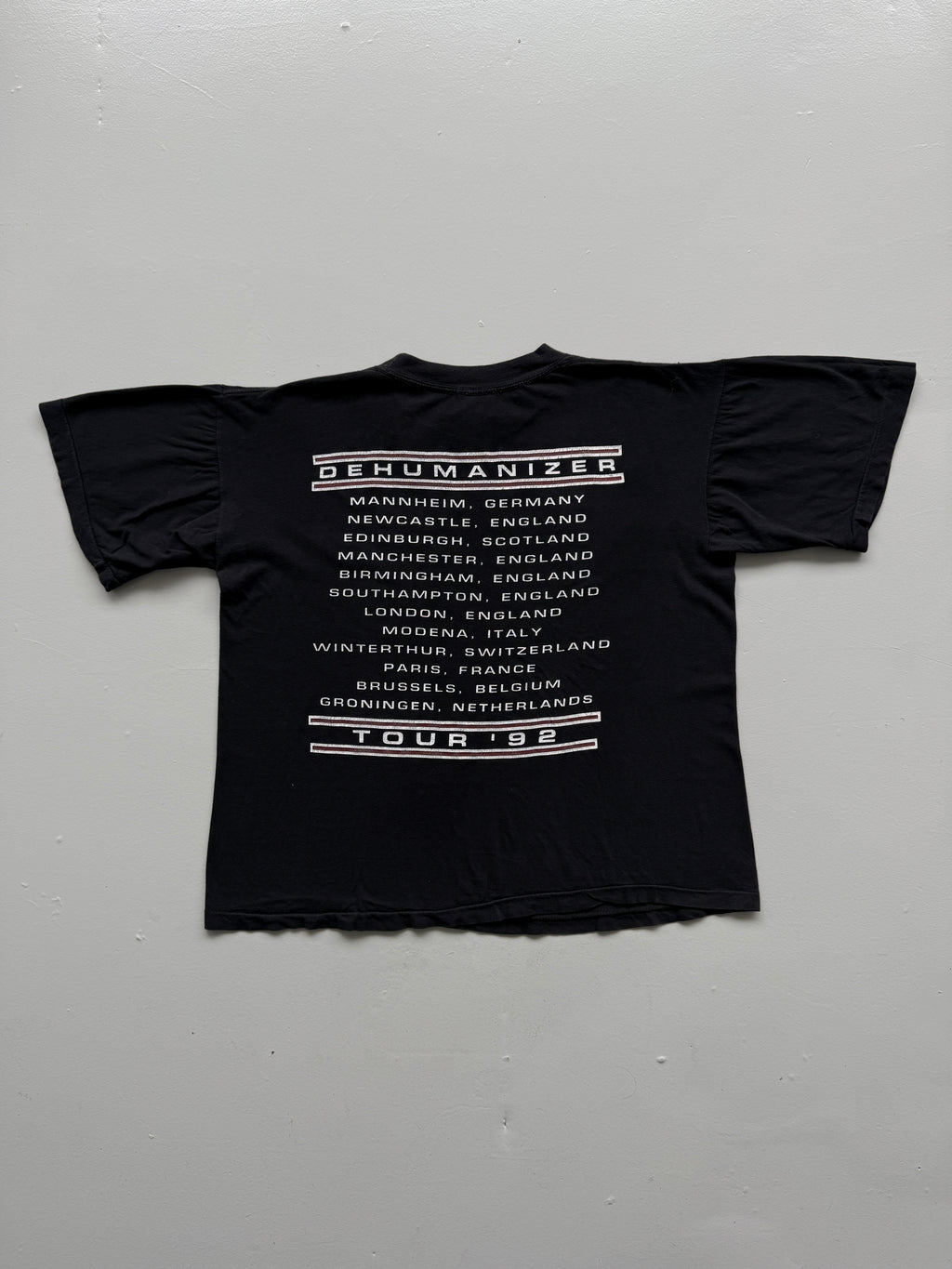 Black Sabbath 90's Vintage European Tour Graphic Band T-Shirt - Cropped XL