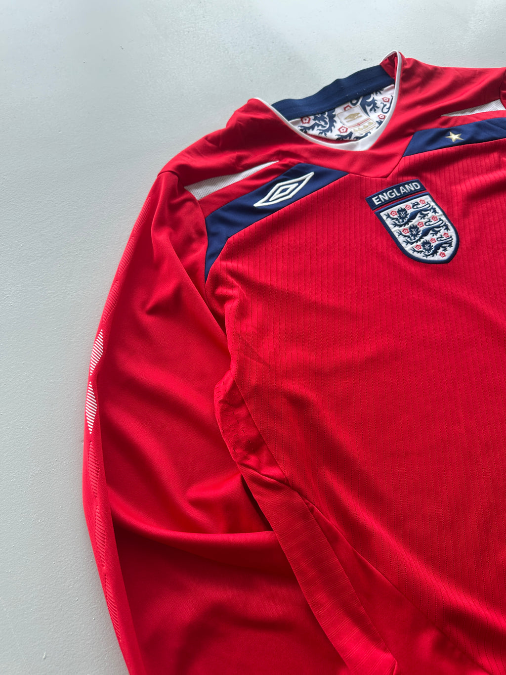 Umbro England 2008-10 Away Long Sleeve Vintage Football Shirt - XL