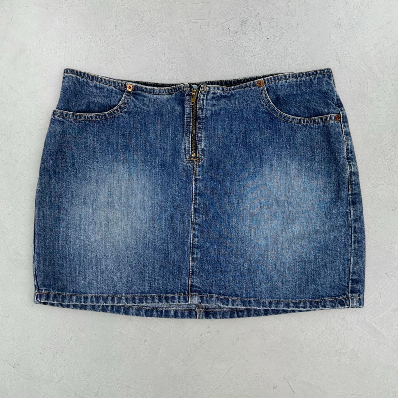Guess Denim Vintage Mini Skirt - W31 L14 Medium