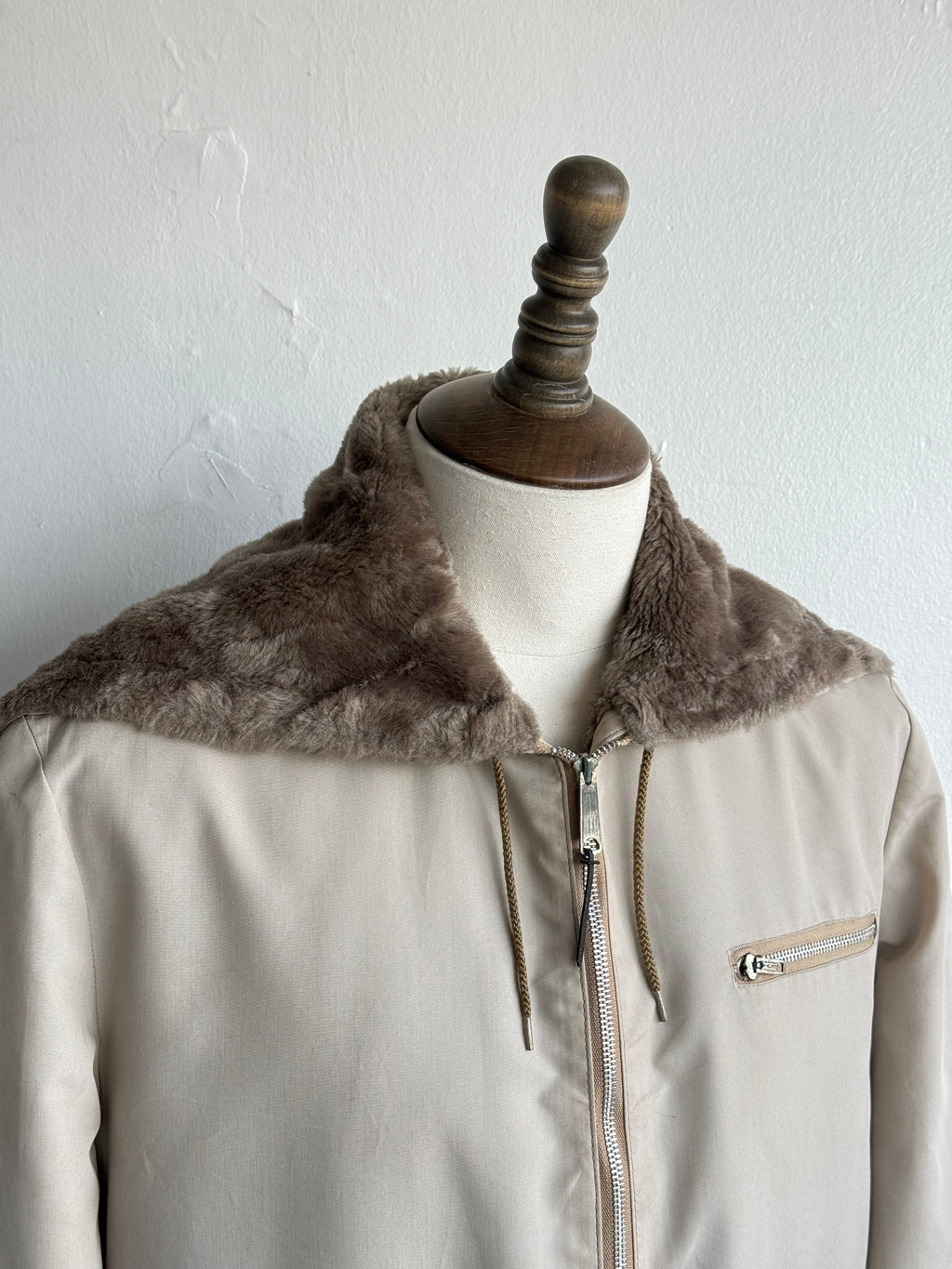 London Fog Faux Fur Collar 70's Vintage Hooded Jacket - Medium