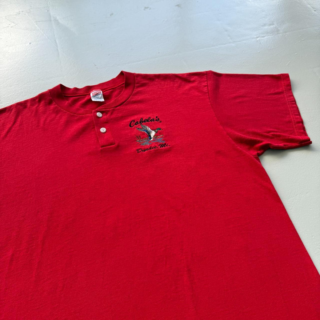 Red Cabela's Button-Up Vintage 90s T-shirt - XL