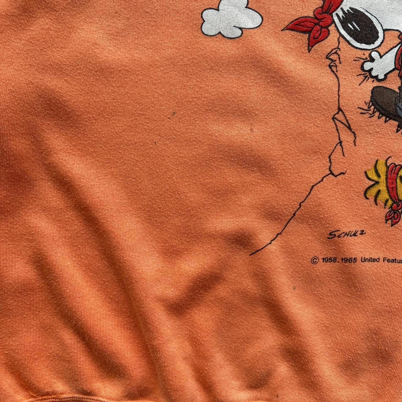 Orange Rare 80’s Vintage Snoopy Peanuts Rock Climbing Graphic Sweatshirt - XL