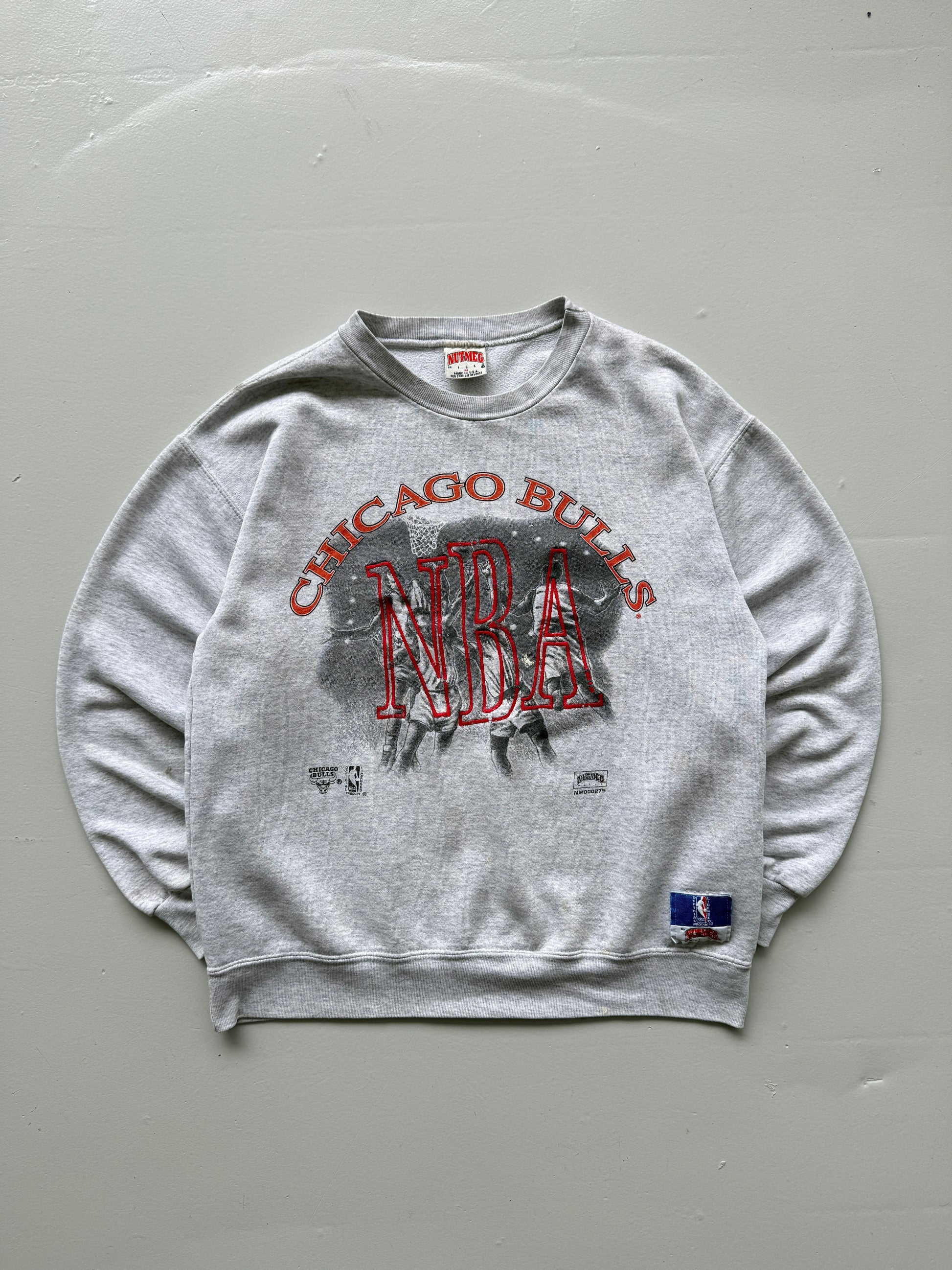Grey Chicago Bulls 90's Vintage NBA Nutmeg Graphic Sweatshirt- Medium