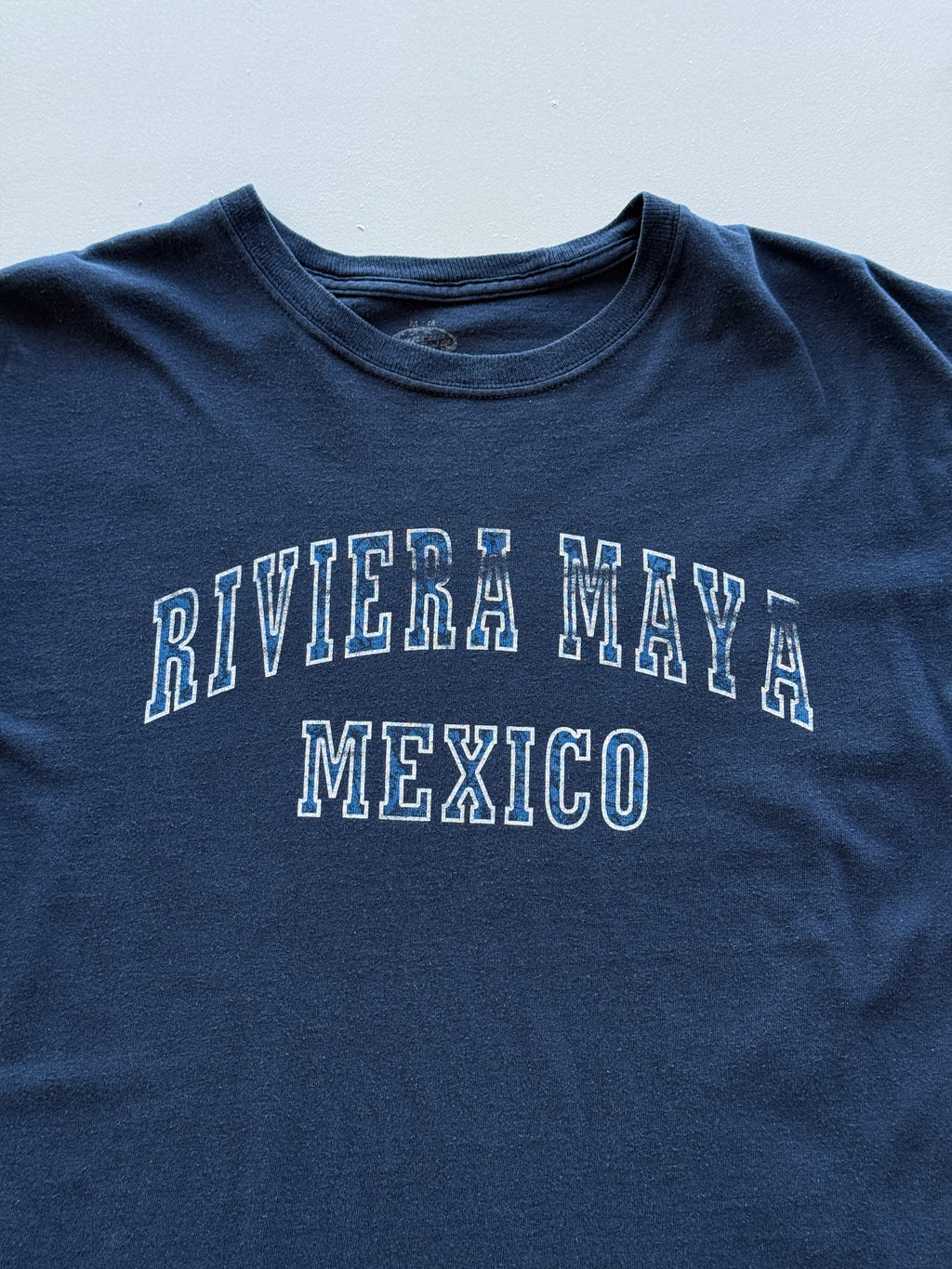 Navy Riviera Maya Mexico Vintage Graphic T-Shirt - Medium
