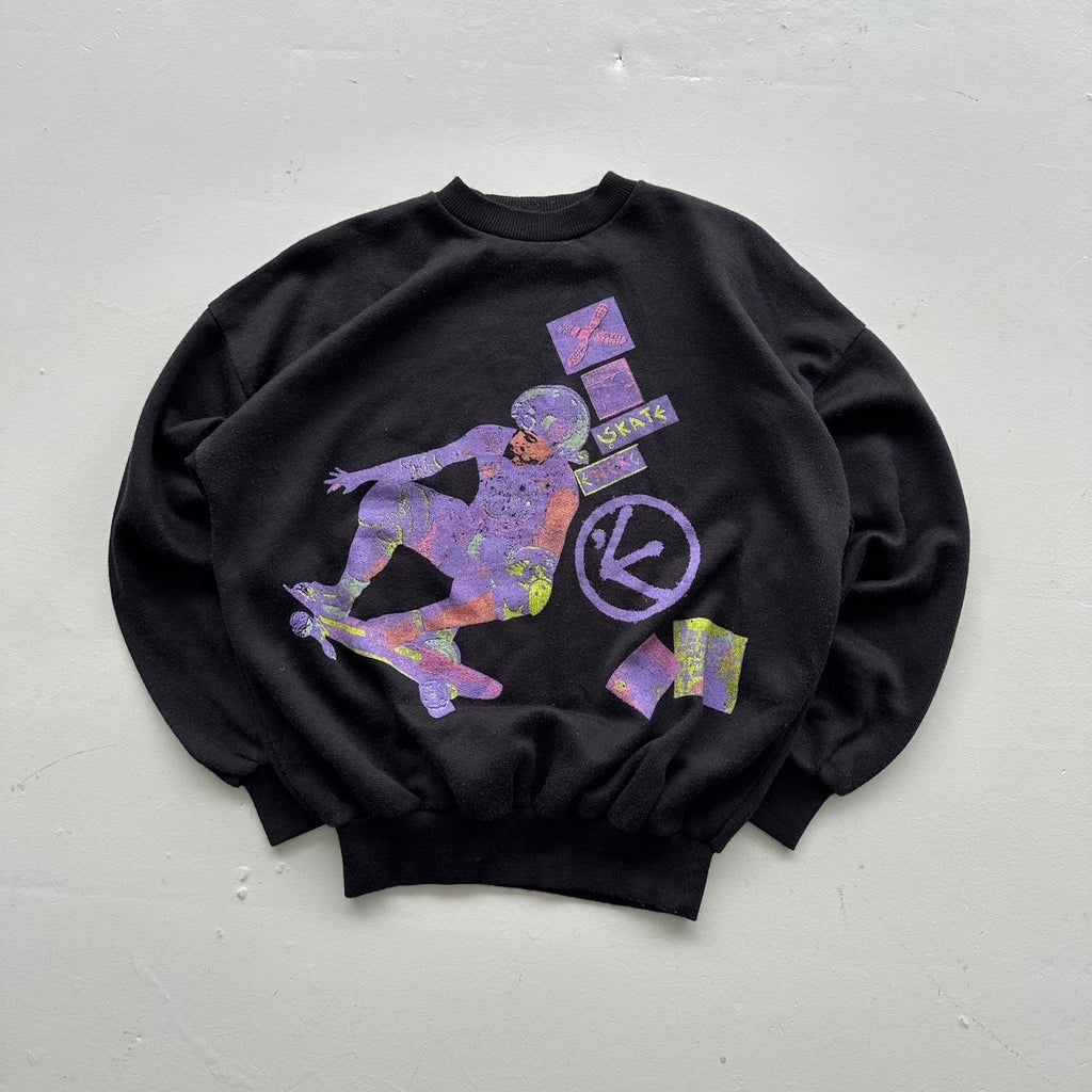 Black Skateboarding 90’s Vintage Graphic Sweatshirt - Small