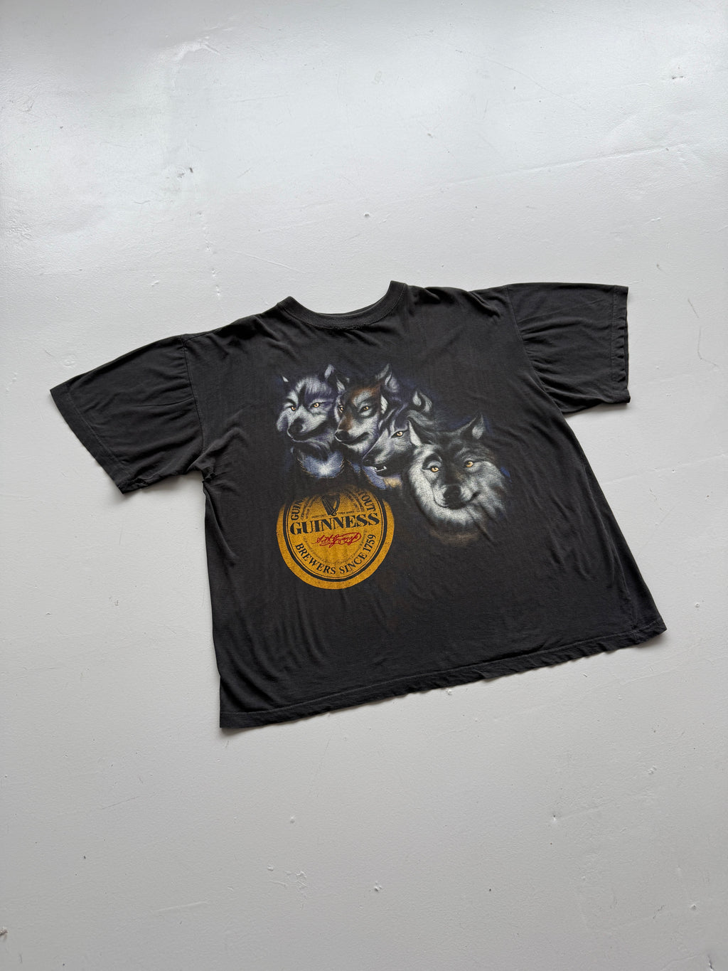 Black Guinness Wolf Graphic 90's Vintage T-Shirt - XL