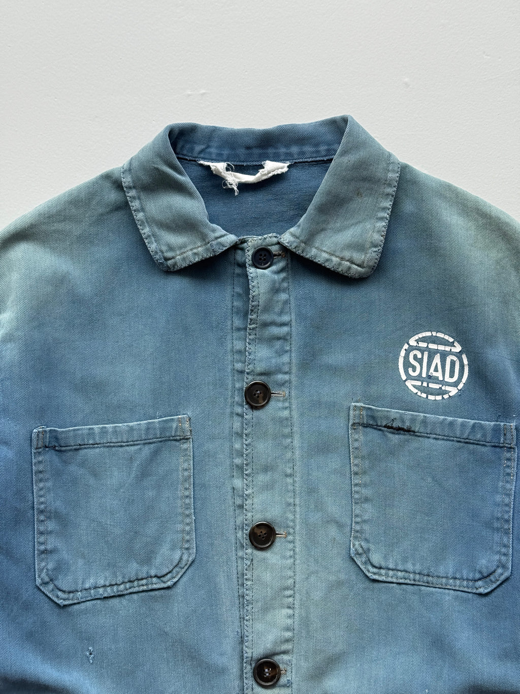Thrashed Faded Blue Chore Jacket 70's Vintage French Workwear CH156 - Medium
