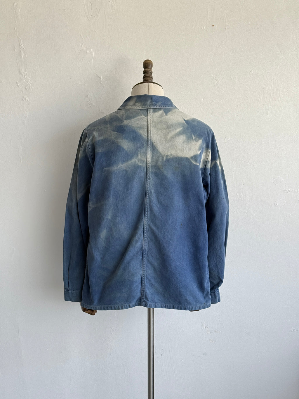 Faded Blue French 1950s/60s Vintage Workwear Chore Jacket CH519 - Medium