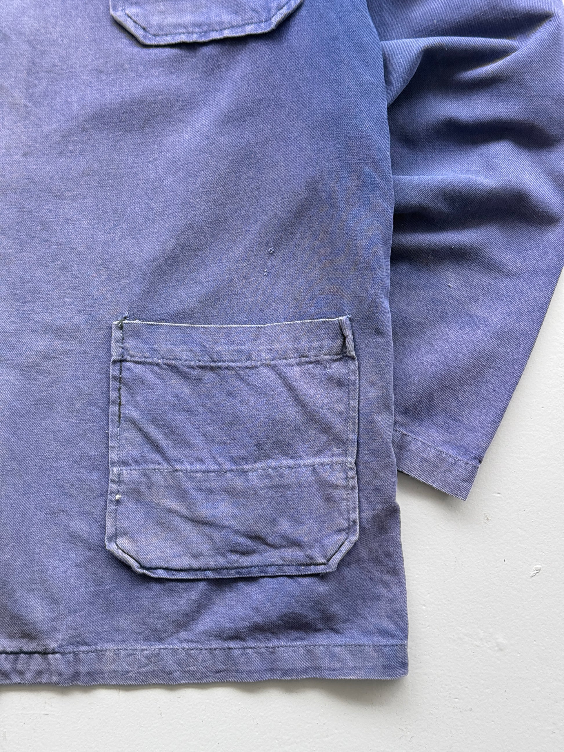 Thrashed Faded Blue French Chore Jacket 70's Vintage Workwear CH188 - Large