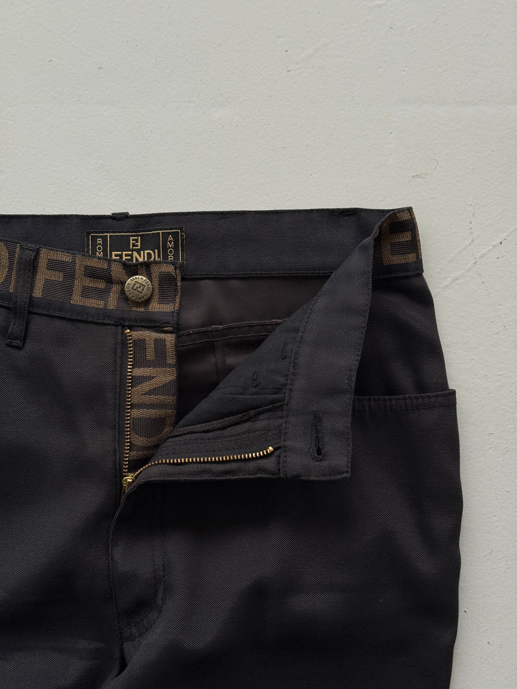 Black Fendi Designer 90's Vintage Straight Leg Denim Jeans - W30 x L28