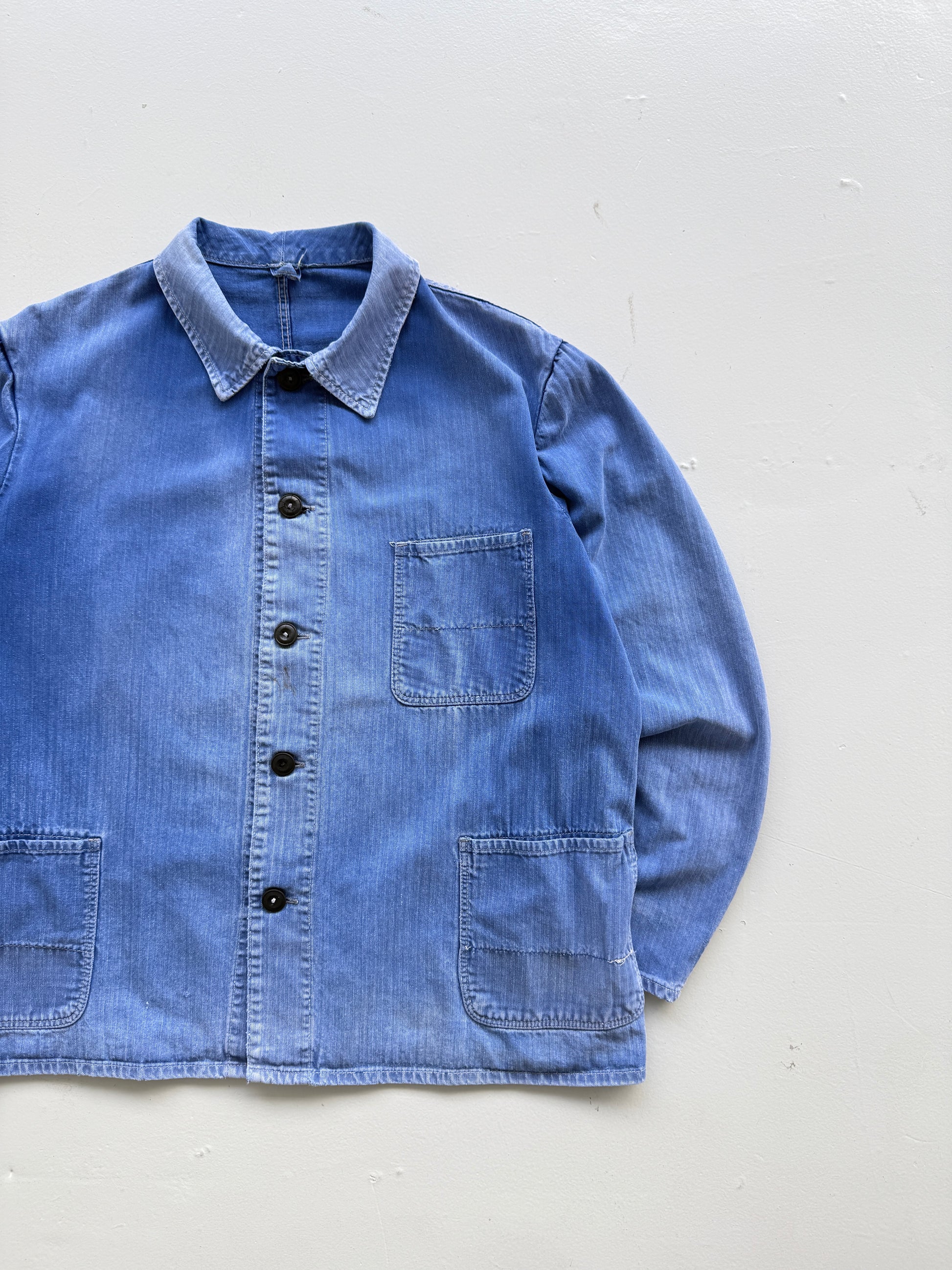 Faded Blue Herringbone French Vintage Workwear Chore Jacket CH385 - Medium