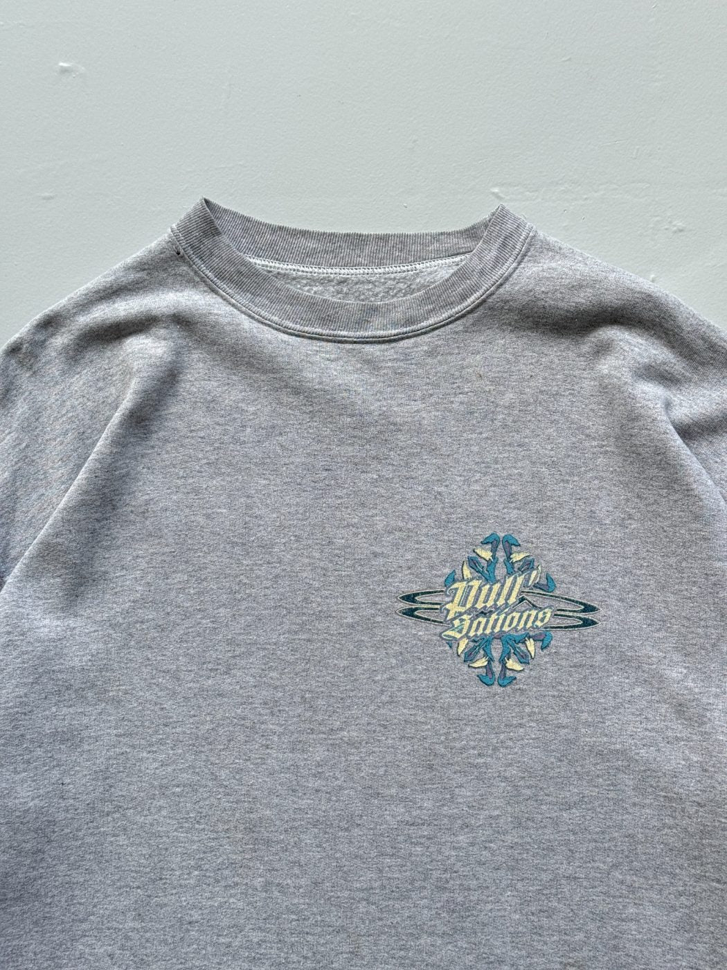 Wild Nations Surfer Graphic 90's Vintage Sweatshirt - Large
