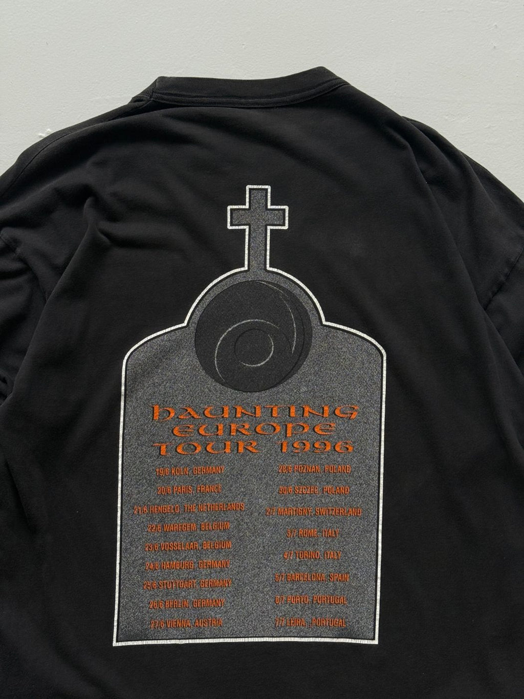 Six Feet Under Haunting Europe Tour 1996 Vintage Long Sleeve Band T-Shirt - Larg