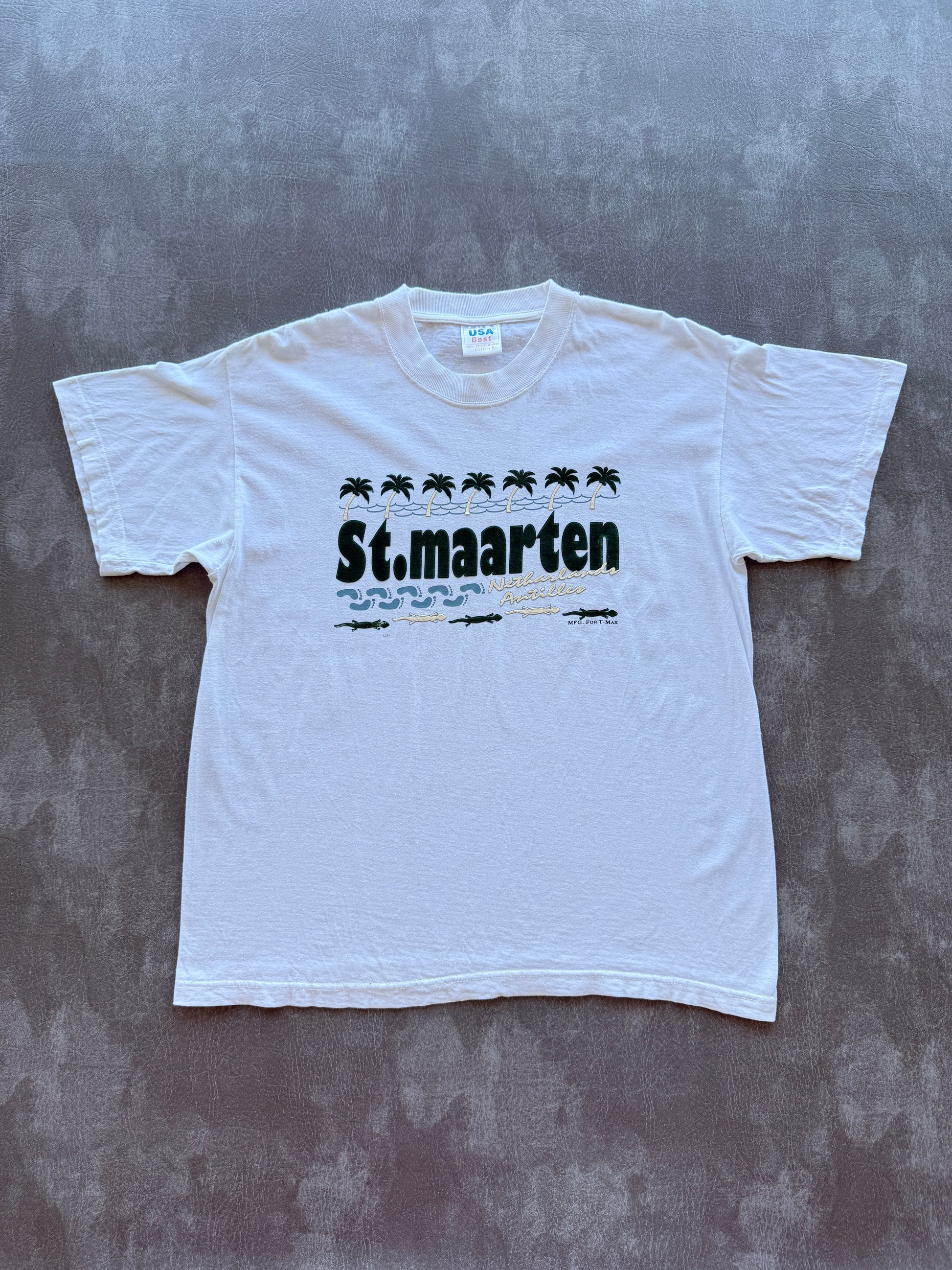 White St. Maarten Netherlands Antilles 90's Vintage Tourist Graphic T-Shirt - Me