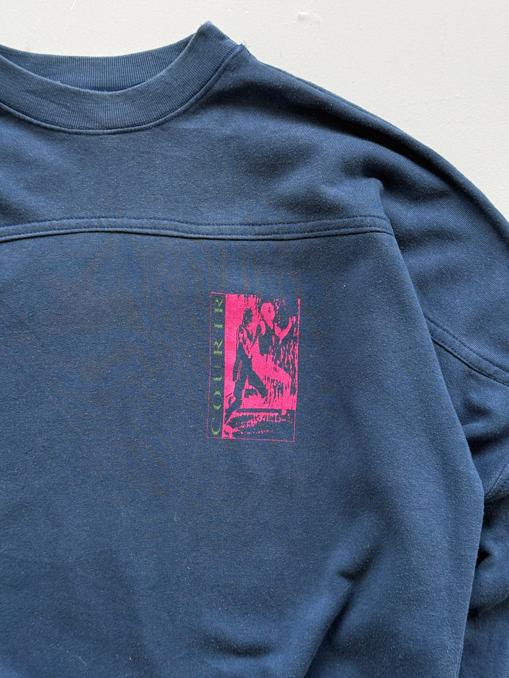 Courir Running Graphic 90's Vintage Sweatshirt - Medium