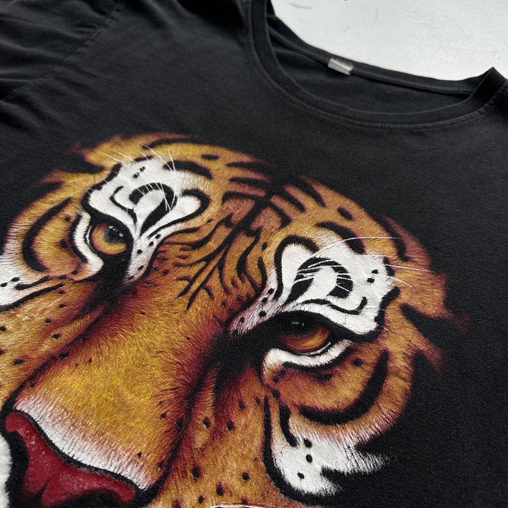 Black Tiger 90s Vintage T-shirt - Medium