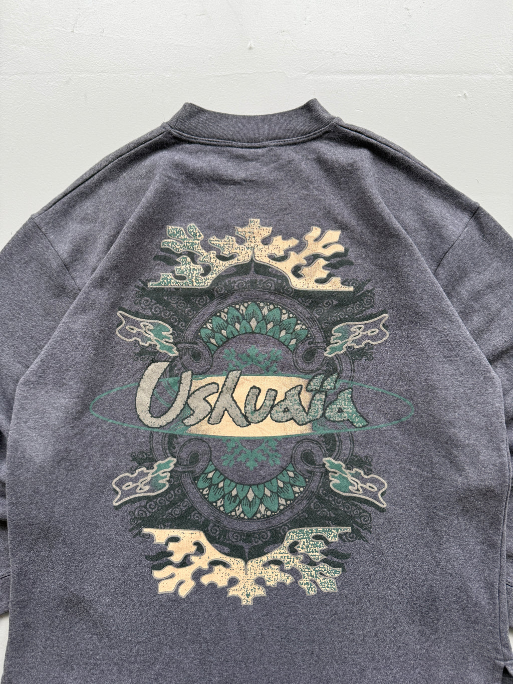 Grey Ushuaia Surf 90's Vintage Surfer Graphic Sweatshirt Jumper - XL