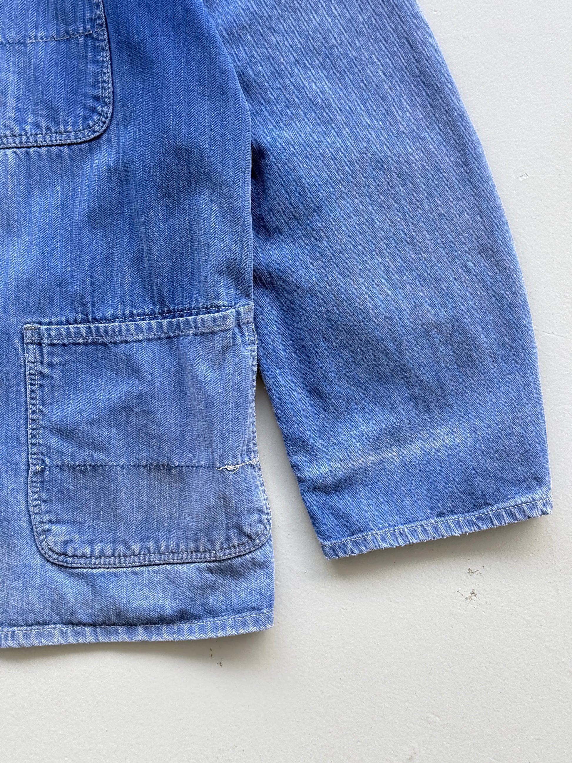 Faded Blue Herringbone French Vintage Workwear Chore Jacket CH385 - Medium