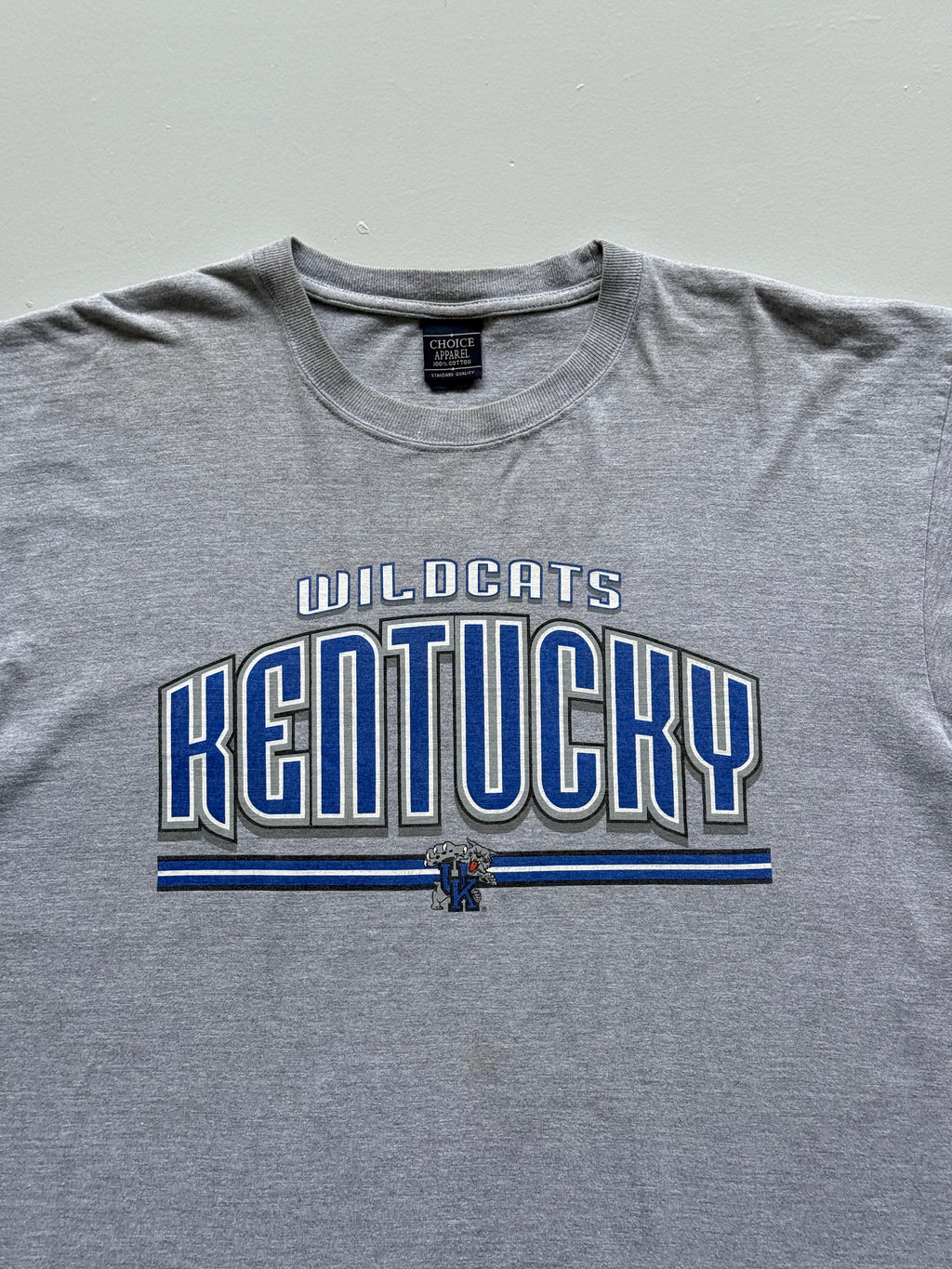 Grey Wildcats Kentucky 00's Vintage Collage Basketball T-Shirt - XL